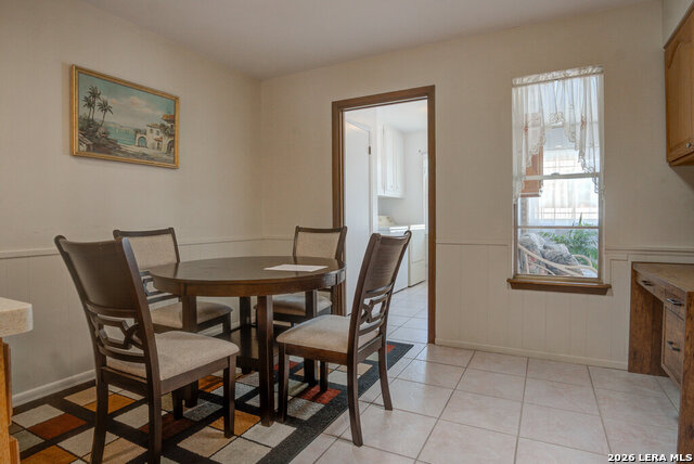 213 Fenwick Property Photo 18
