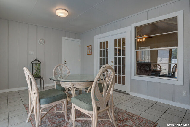 213 Fenwick Property Photo 22
