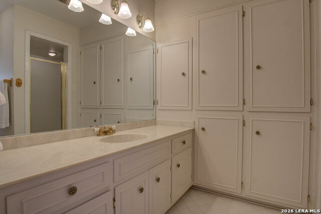 213 Fenwick Property Photo 26
