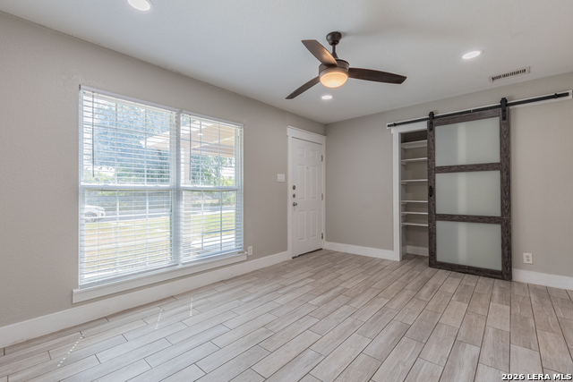 1423 Northglen Property Photo 7