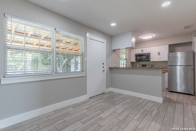 1423 Northglen Property Photo 8