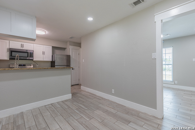 1423 Northglen Property Photo 9