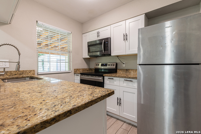 1423 Northglen Property Photo 13