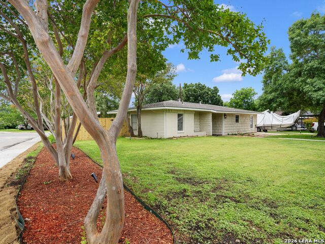 542 Brightwood Pl Property Photo 5