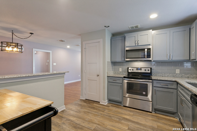 103 Wellesley Blvd Property Photo 14