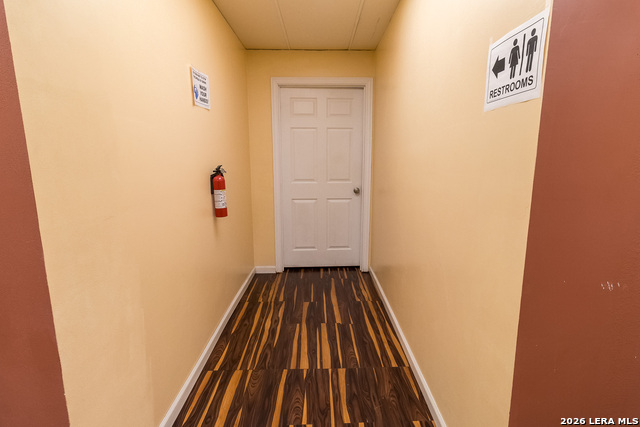 1501 N Saint Marys St Property Photo 42