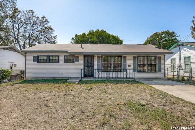 354 Las Palmas Dr Property Photo 2