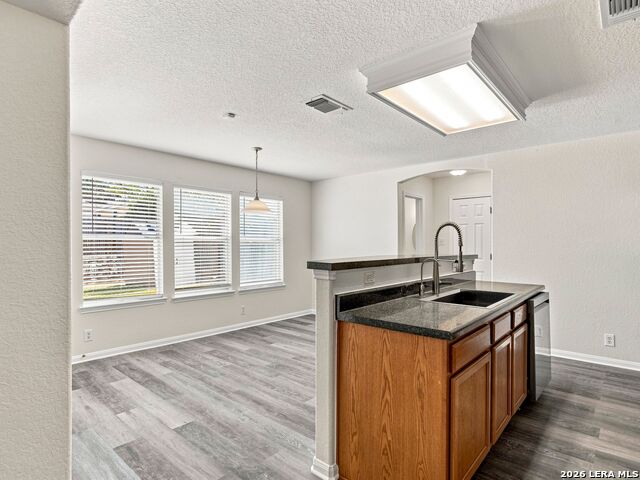 5512 Saffron Way Property Photo 8