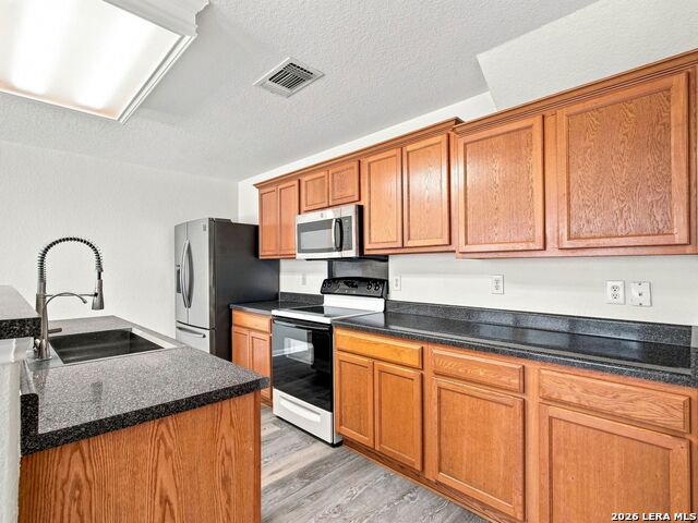 5512 Saffron Way Property Photo 11