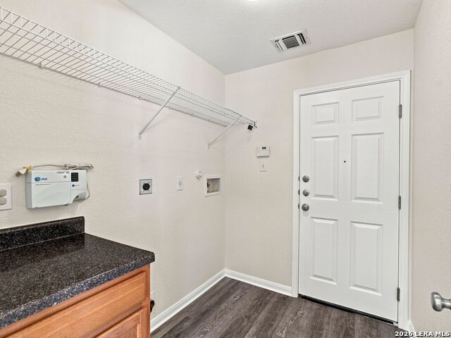 5512 Saffron Way Property Photo 13