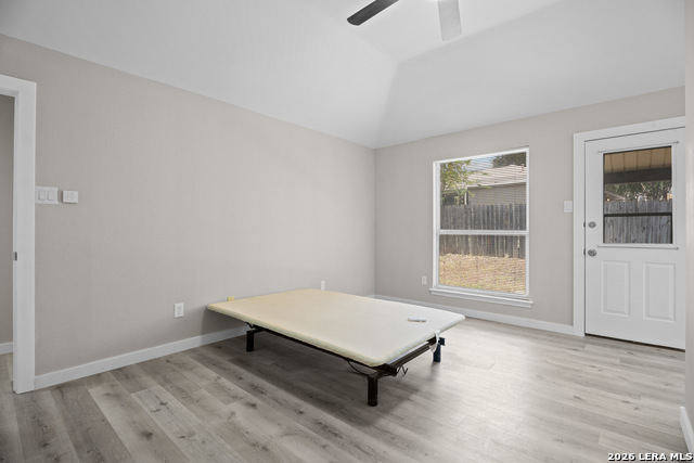 9715 Woodland Hls Property Photo 19