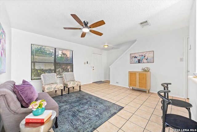 5006 Kenton Trce Property Photo 4
