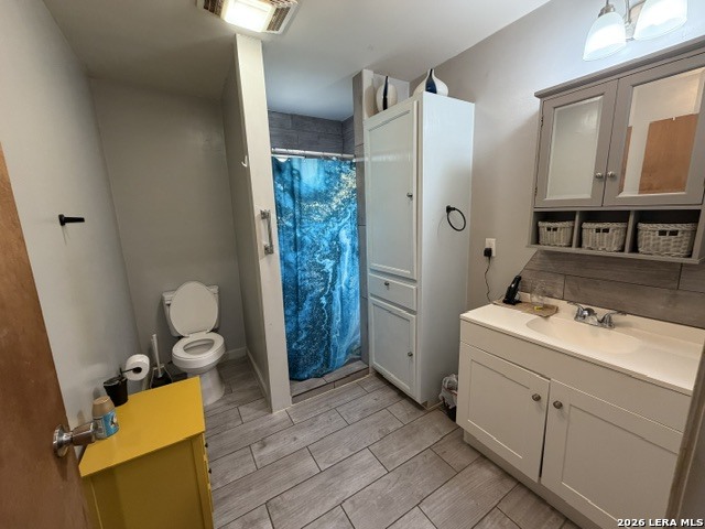 16472 N State Highway 16 Property Photo 9