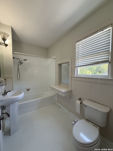 6713 Broadway Property Photo 13