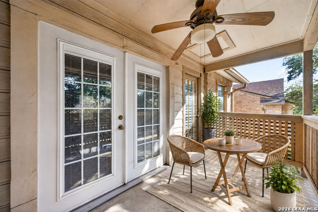 12446 Starcrest Dr Property Photo 6