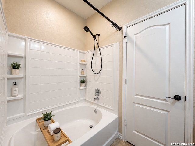 141 Desert Flower Property Photo 6