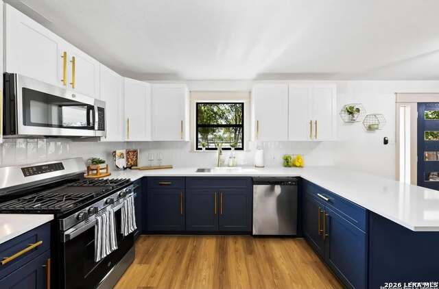 741 Perryman St Property Photo 4