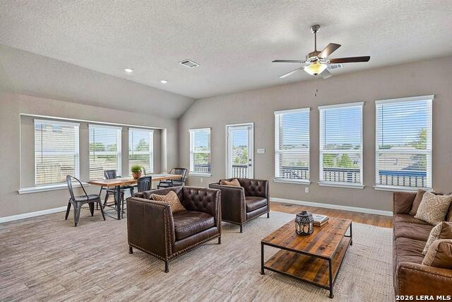 2112 Bailey Forest Property Photo 16