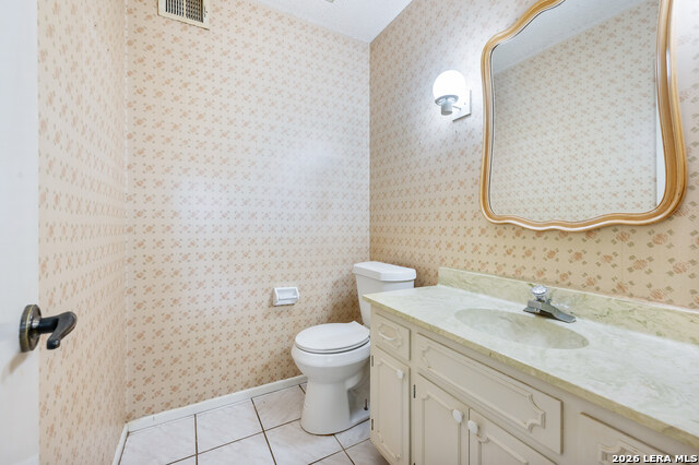 2012475 Property Photo 8