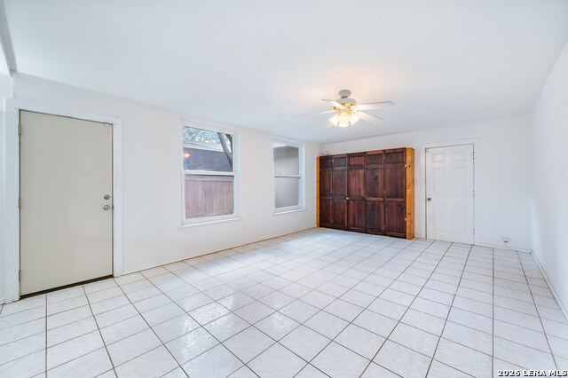 2012475 Property Photo 28