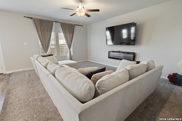 6918 Shiraz Way Property Photo 6