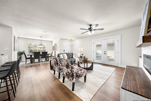 8219 Laurel Bend Property Photo 3
