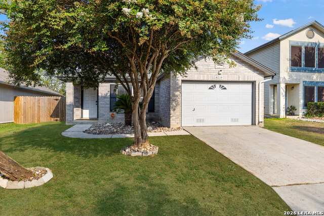 8219 Laurel Bend Property Photo 26