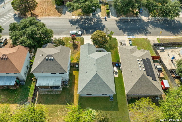 8219 Laurel Bend Property Photo 29