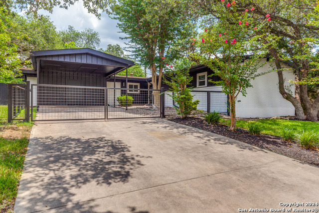 8730 Sagebrush Ln Property Photo 1