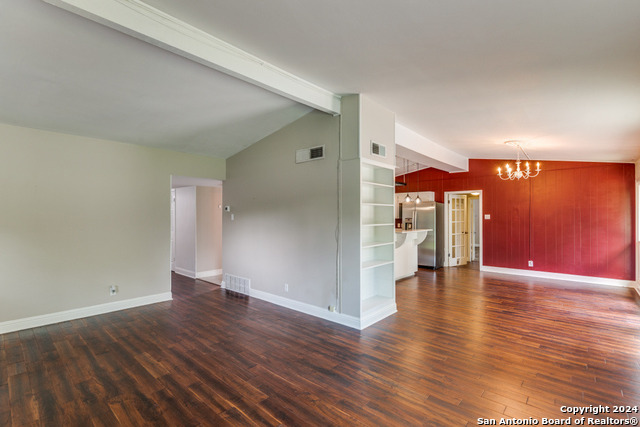 8730 Sagebrush Ln Property Photo 9