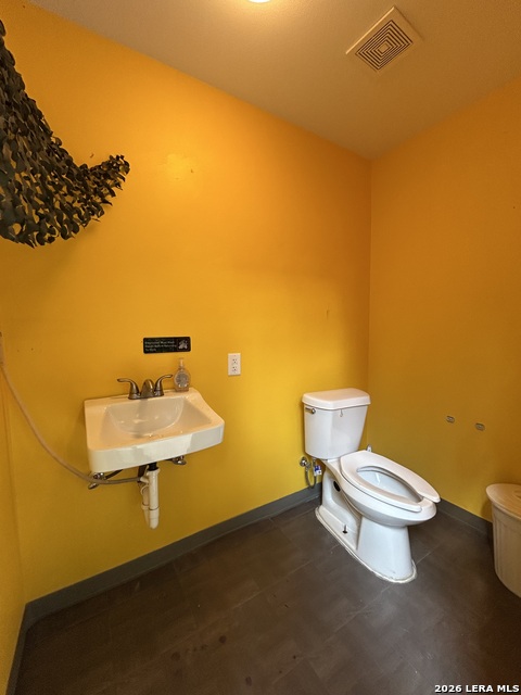 424 N Chupaderas Property Photo 9