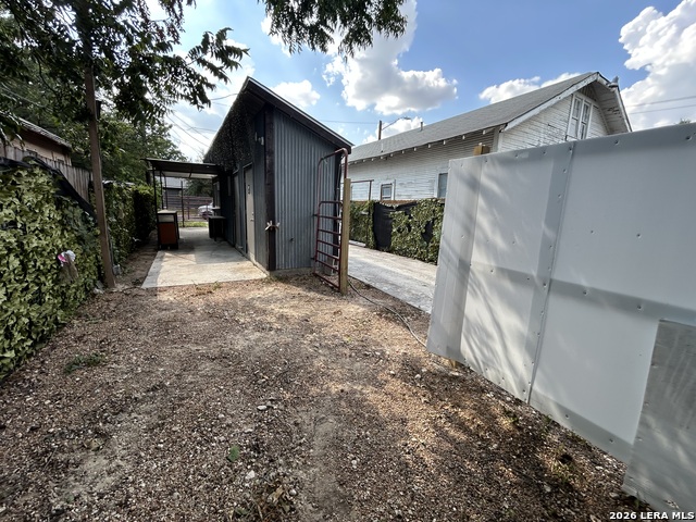 424 N Chupaderas Property Photo 10