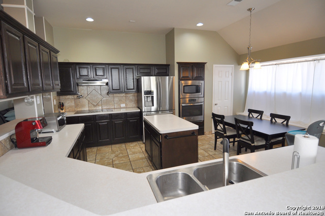 12427 Hart Cliff Property Photo 3