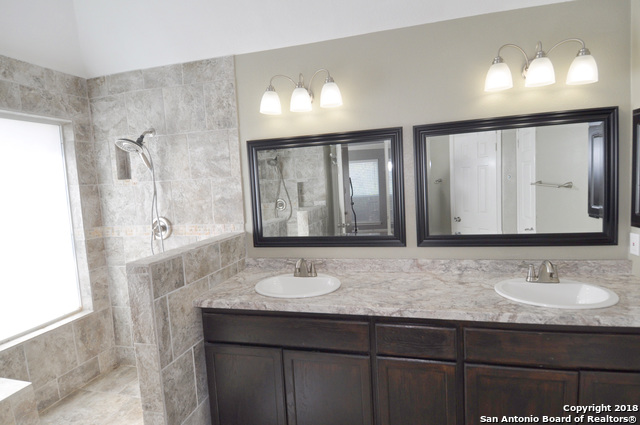 12427 Hart Cliff Property Photo 9