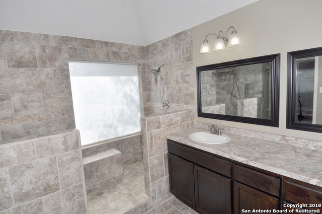 12427 Hart Cliff Property Photo 10