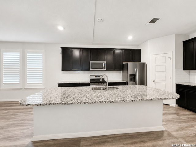 11515 Bakersfield Pass Property Photo 5