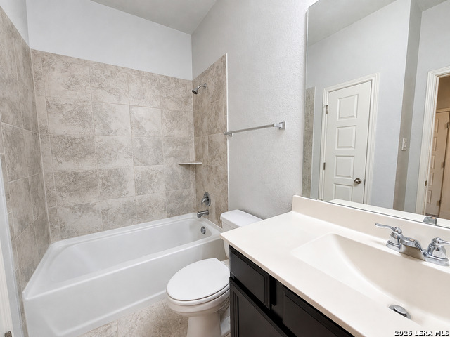 11515 Bakersfield Pass Property Photo 13