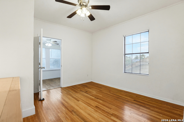 1025 W Craig Pl Property Photo 2