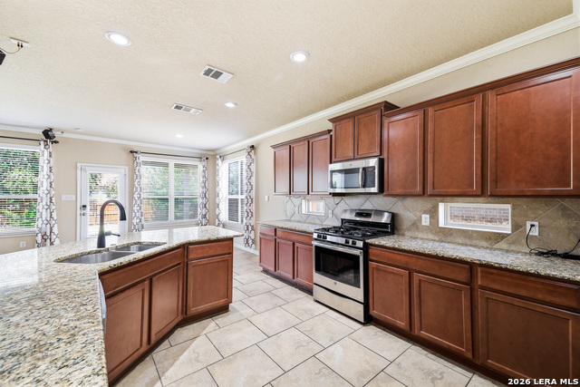 8610 Sierra Sky Property Photo 14