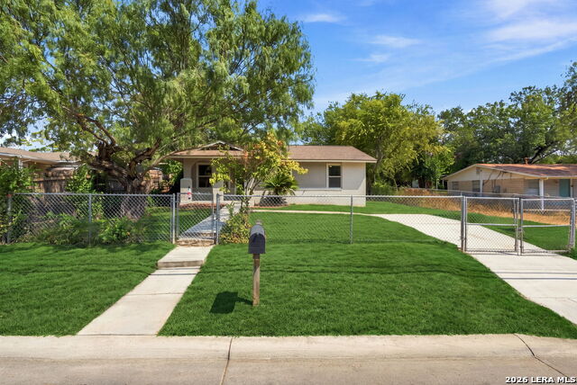 4903 HEMPHILL DR Property Photo 1