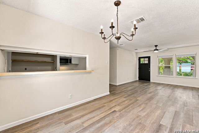 4903 Hemphill Dr Property Photo 6