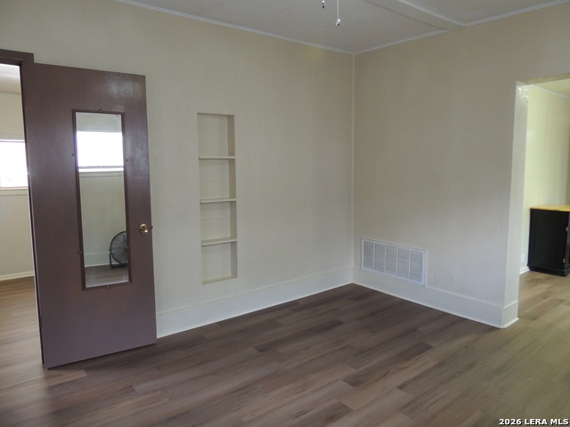 3605 S Olive St Property Photo 4