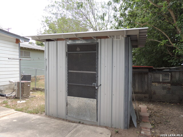 3605 S Olive St Property Photo 14