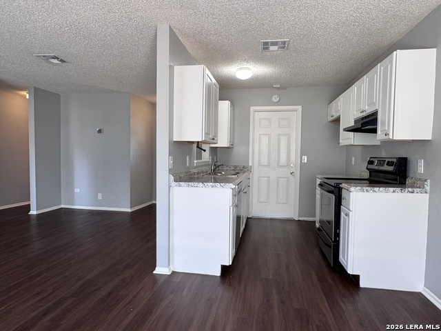 1035 Cloverbrook St Property Photo 5