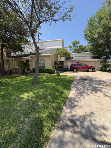 2926 Misty Park Dr Property Photo 2
