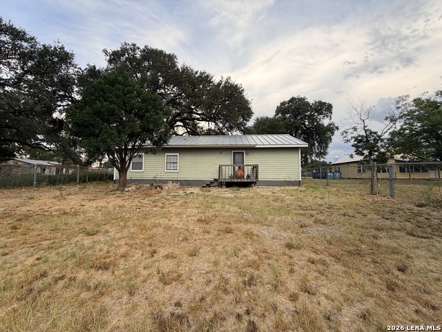 1008 N Main St Property Photo 5