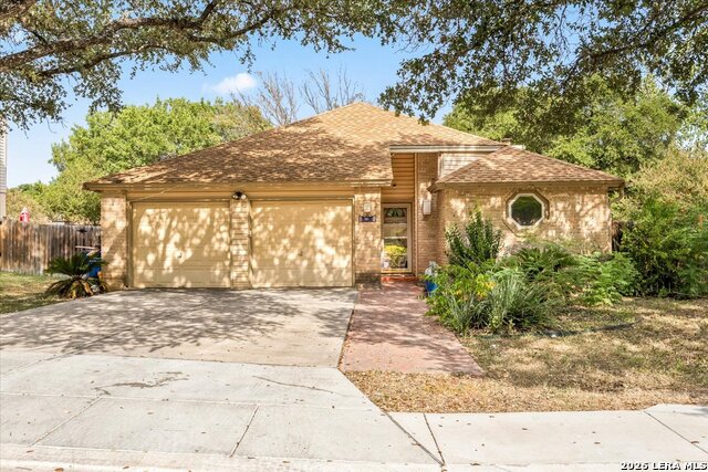 13611 Bell Dr Property Photo 3