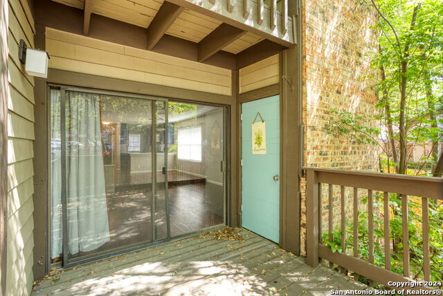 11815 Vance Jackson Rd Property Photo 7