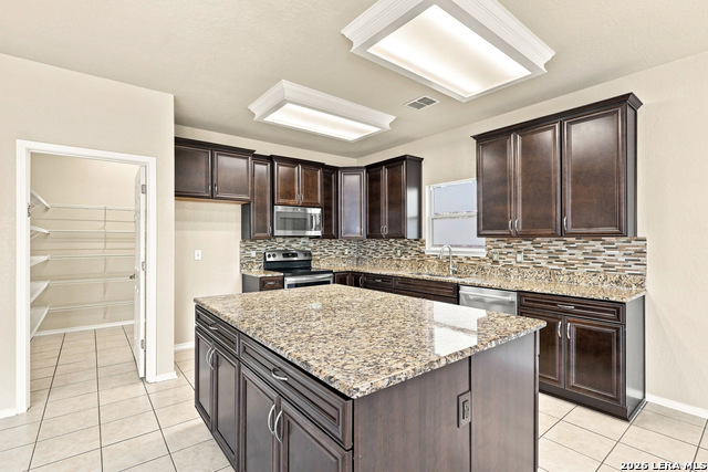 17238 Eldon Rock Property Photo 14