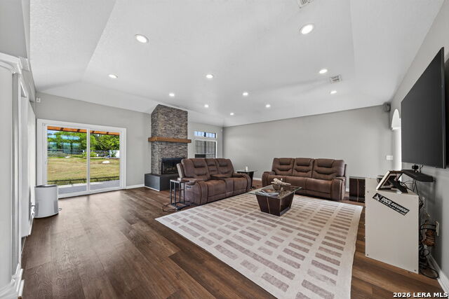 30870 Bridlegate Property Photo 6